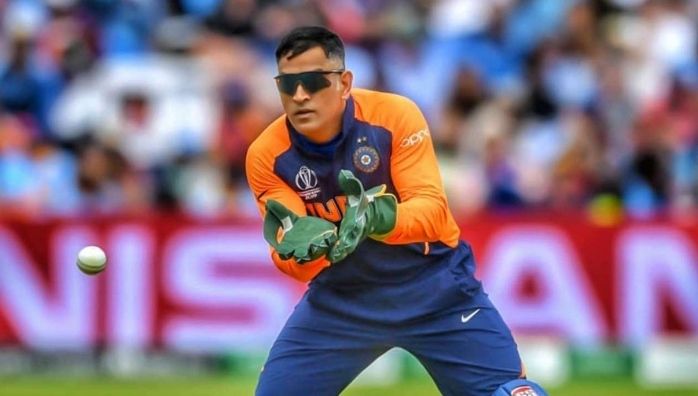 Dhoni would be player to watch out this season, says Virender Sehwag