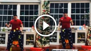 Man Plays Christmas Carol on Keyboard While Juggling Tennis Balls