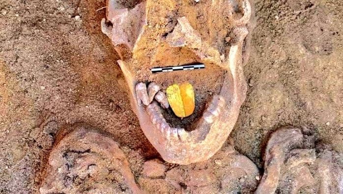 Discovered 2000 years old mummy with golden tongue