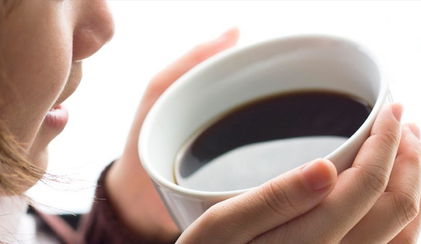 drinking coffee can reduce risk of heart attack