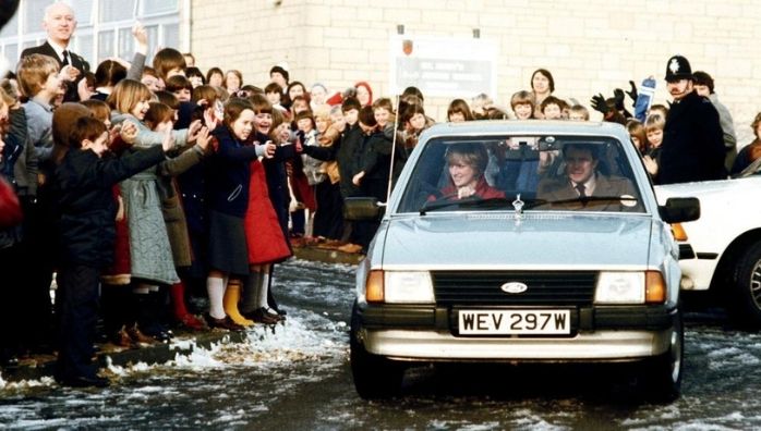 Car given to Princess Diana from Prince Charles sells for 52,000 Pound