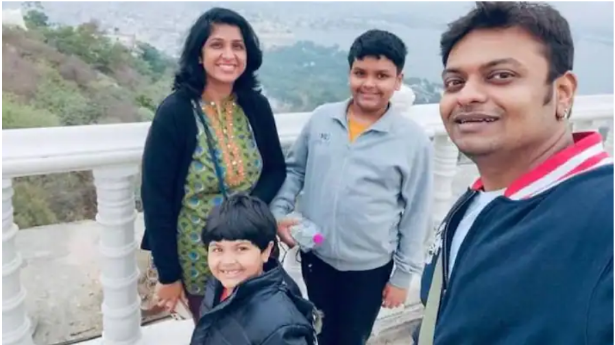 Family travel around india