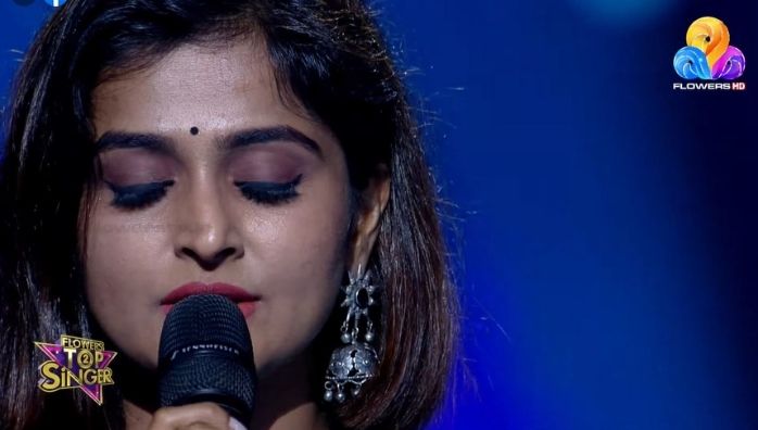 Remya Nambeesan singing in Flowers Top Singer