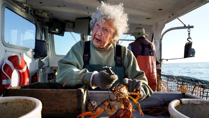 101-year-old woman still harvesting lobsters 
